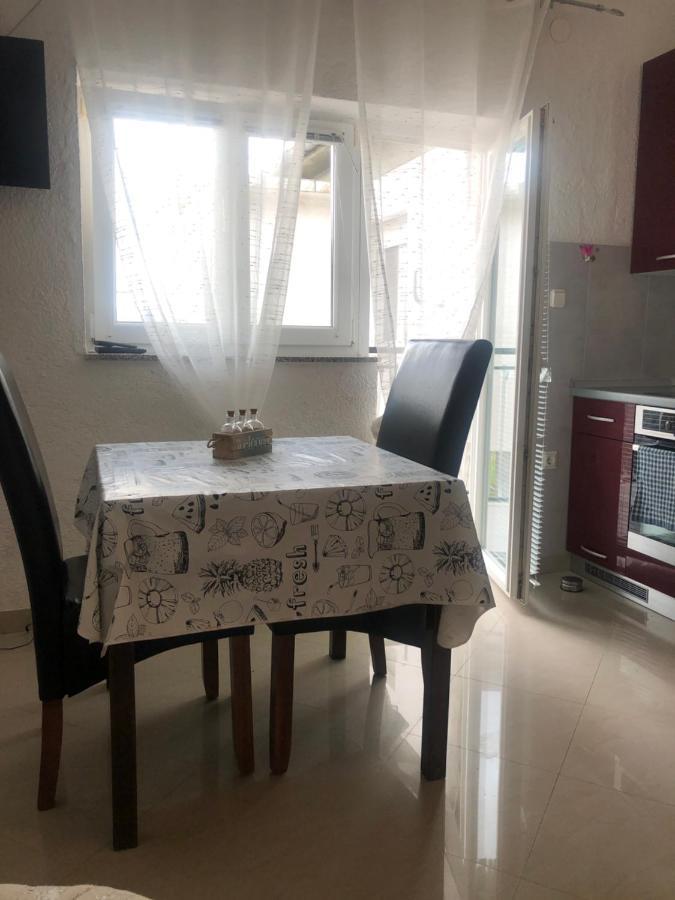 Moko Appartement Senj  Buitenkant foto