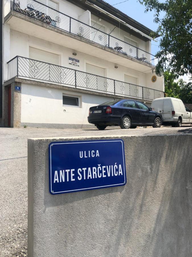 Moko Appartement Senj  Buitenkant foto